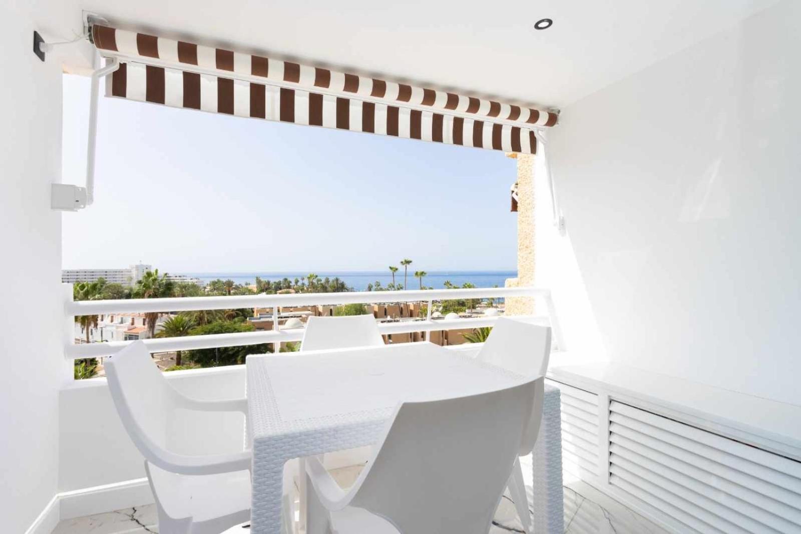 Lujo Borinquen 403 Vista Al Mar Apartment Playa Feñabe Bagian luar foto