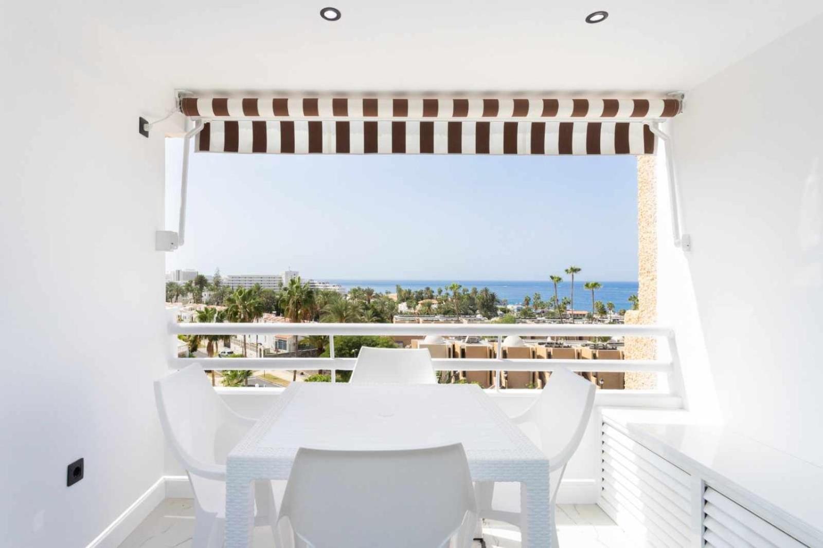 Lujo Borinquen 403 Vista Al Mar Apartment Playa Feñabe Bagian luar foto